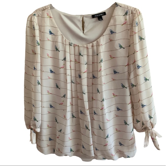 Cream colored Blouse with birds - Picture 1 of 9